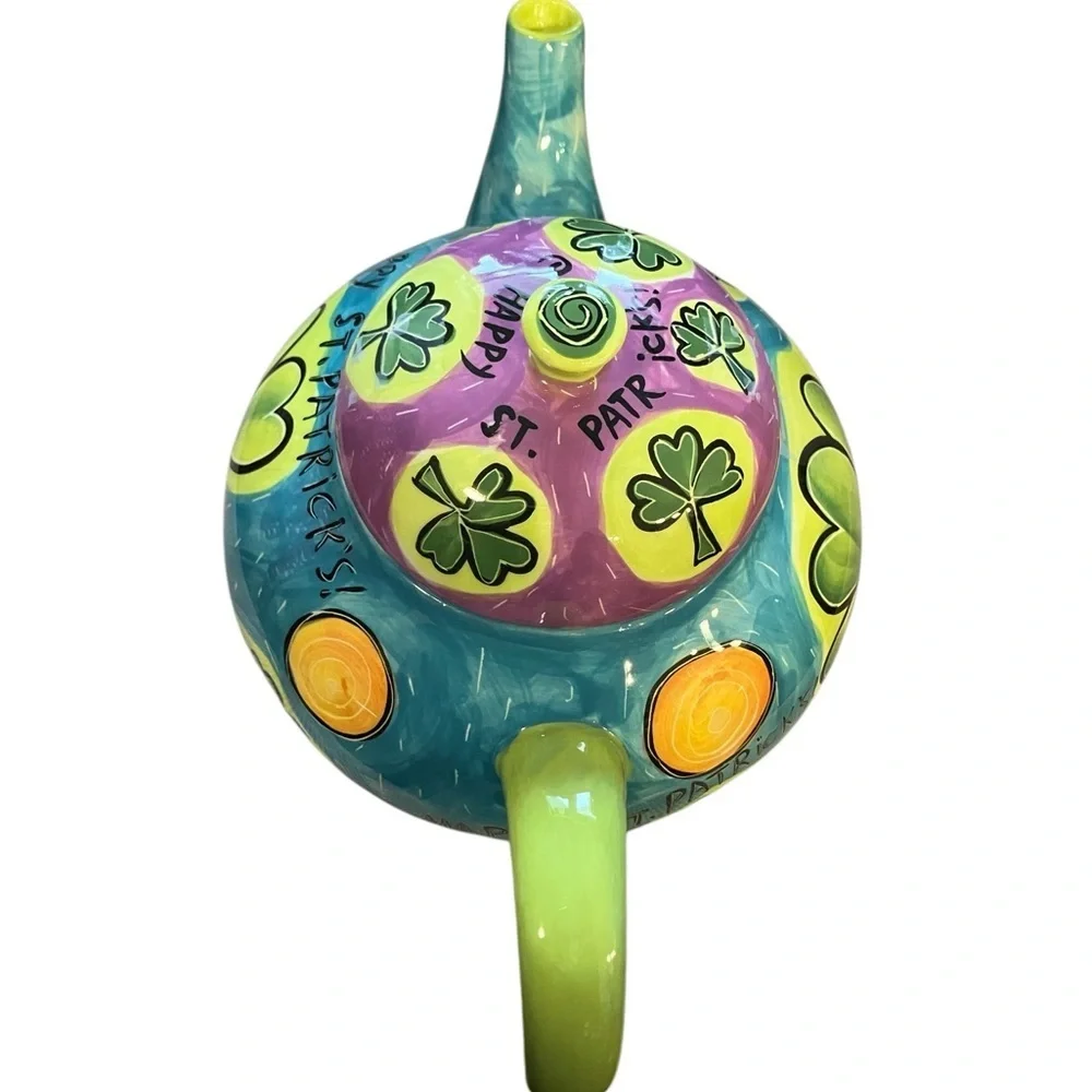 Studio Designworks Clover Teapot 8x12